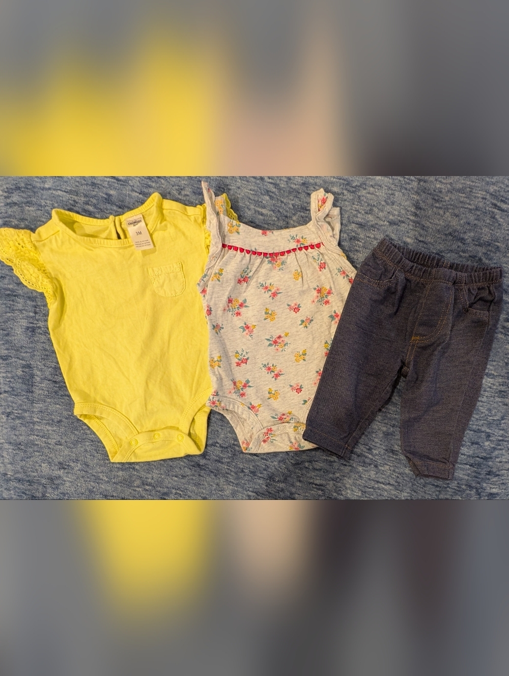Carter's 3M - 2 Bodysuits And Jeggings